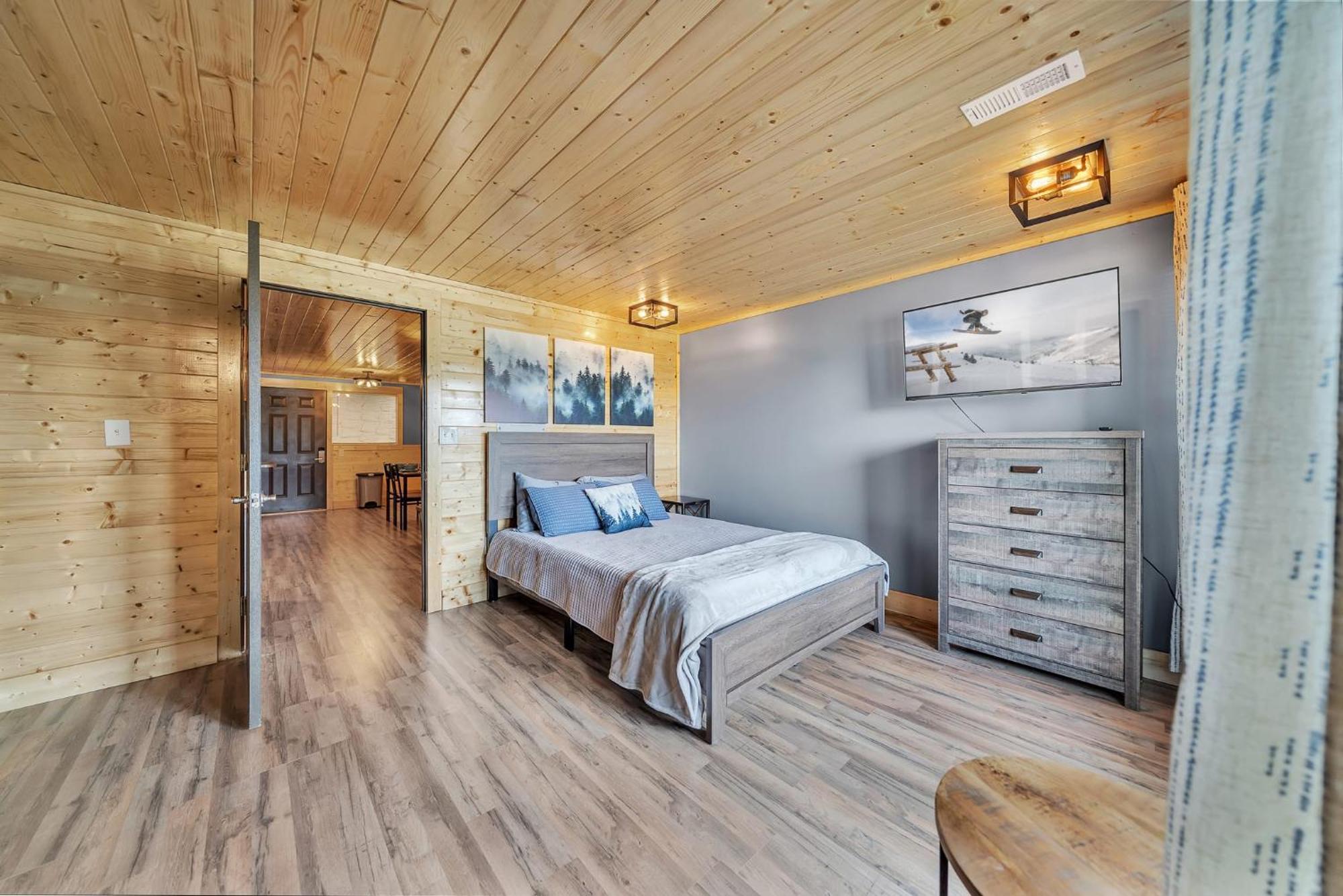 Mountain Views At Dolly'S Castle Unit 2 Apartment Сивиървил Екстериор снимка